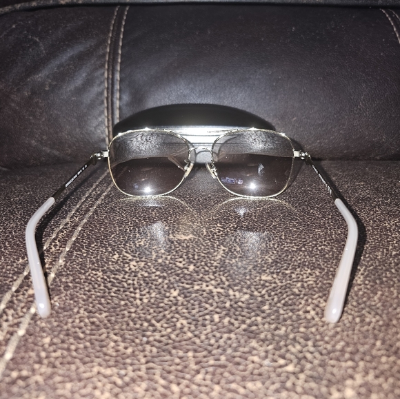 Coach Women’s Sunglasses HC7127 - Picture 2 of 6